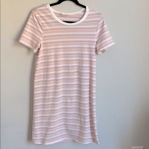 T-shirt dress